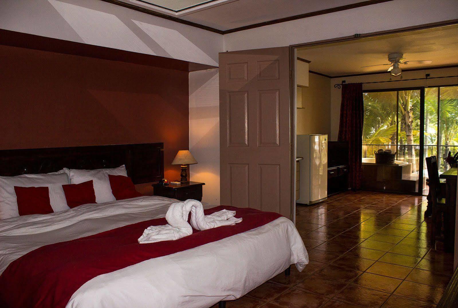 Copacabana Hotel And Suites (Adults Only) ฆาโก ภายนอก รูปภาพ